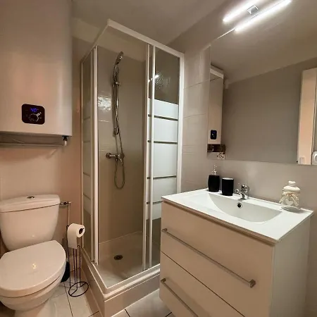 With Pool And Tennis * Frejus