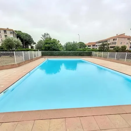 Apartment With Pool And Tennis